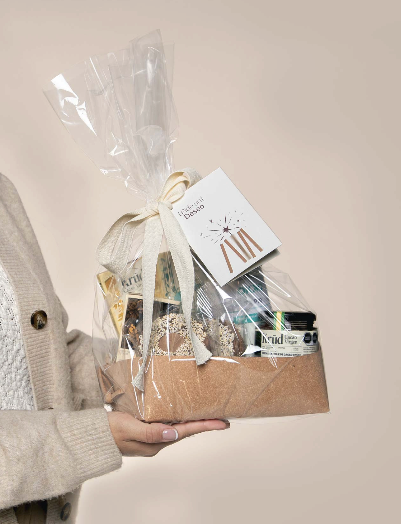 Canasta de regalo gourmet con productos saludables - Healthy Snacks